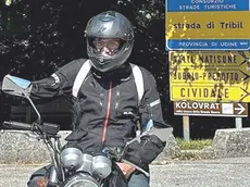 Il 35enne Latif Latifovic in sella alla sua moto, con la quale è rimasto coinvolto nell’incidente stradale