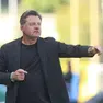 U’dinese’s head coach Kosta Runjaic gestures during the Italian Serie A soccer match Cagliari calcio vs Udinese Calcio at the Unipol Domus in Cagliari, Italy, 03 May 2025. ANSA/FABIO MURRU