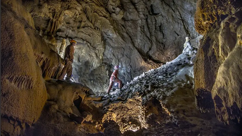 Immagini tratte della mostra "La Grotta Impossibile svela la Galleria De Marchi"