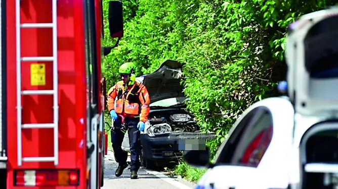 I soccorsi sul luogo dell'incidente a Pordenone (foto Brisotto / Petrussi)