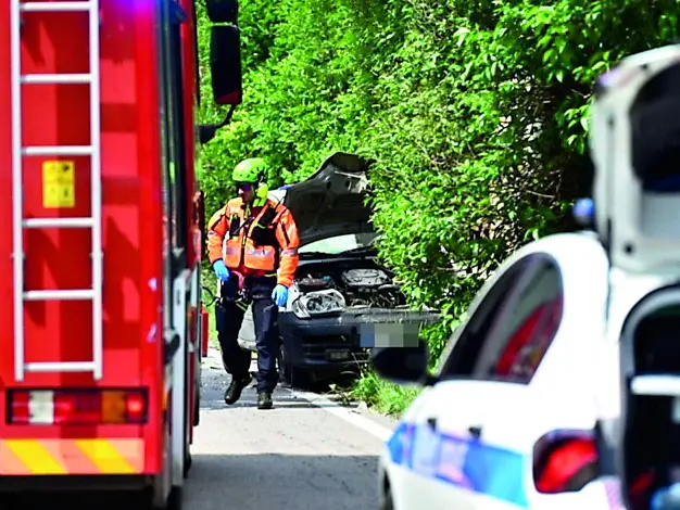 I soccorsi sul luogo dell'incidente a Pordenone (foto Brisotto / Petrussi)