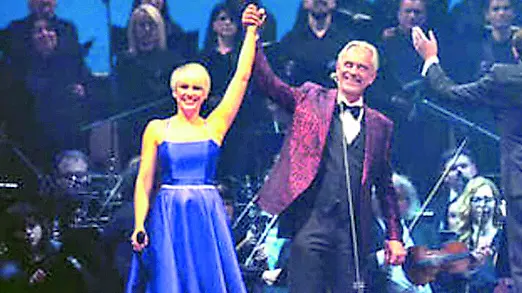Eliza G. sul palcoscenico con Bocelli l’anno scorso