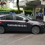 I carabinieri di fronte alla banca dov’era stato smaltito il denaro