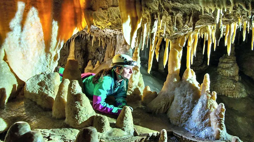 Una delle esplorazioni in grotta condotte dal Circolo speleologico idrologico friulano