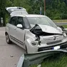 Una delle auto coinvolte nell'incidente di Cavazzo