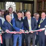 Taglio del nastro con autorità e invitati all’inaugurazione di palazzo Schiavi, in via Savorgnana /foto petrussi