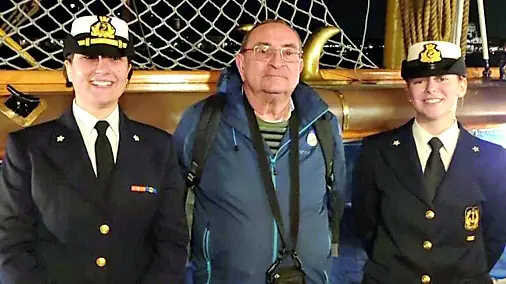 Sergio Coran durante la recente visita alla nave Vespucci