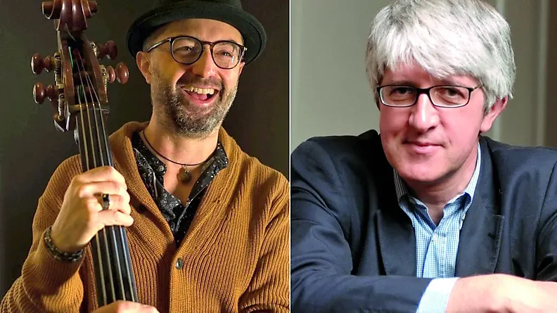 Simone Serafini, musicista ddel Jali Babou Saho Trio, e il giornalista Beppe Severgnini, oggi a Udine
