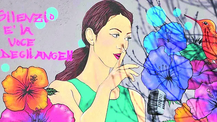 Il murales che è stato realizzato a Udine per ricordare la cantante Claudia “Caia” Grimaz