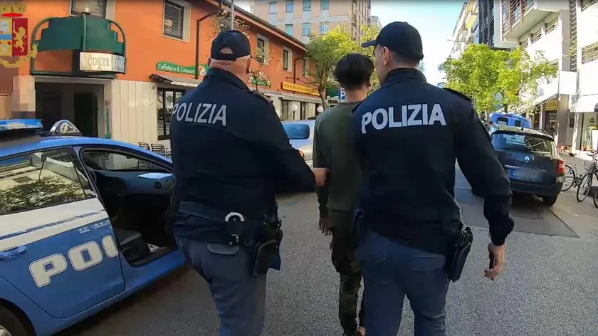 Sul posto sono interventi due agenti della Mobile di Udine (foto d'archivio)