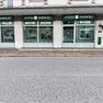 Dal 23 giugno Intesa Sanpaolo intende chiudere il servizio di cassa nelle filiali bancarie di Ovaro e di Sutrio (dopo aver chiuso dal 2021 al 2023 le filiali di Villa Santina, Ampezzo e Prato Carnico)