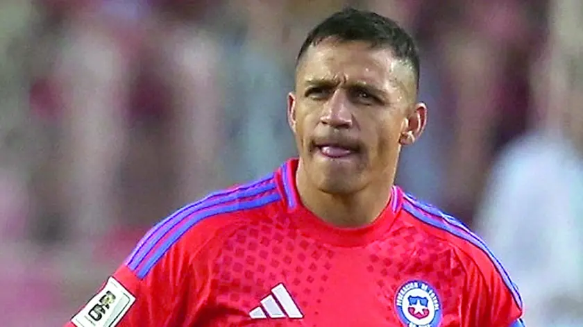 Alexis Sanchez con un’espressione contrariata dopo l’ultima sconfitta del Cile in Bolivia
