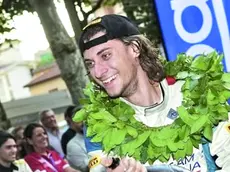 Un sorridente Matteo Doretto durante una premiazione