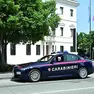 Un’auto di servizio dei carabinieri durante attività di controllo