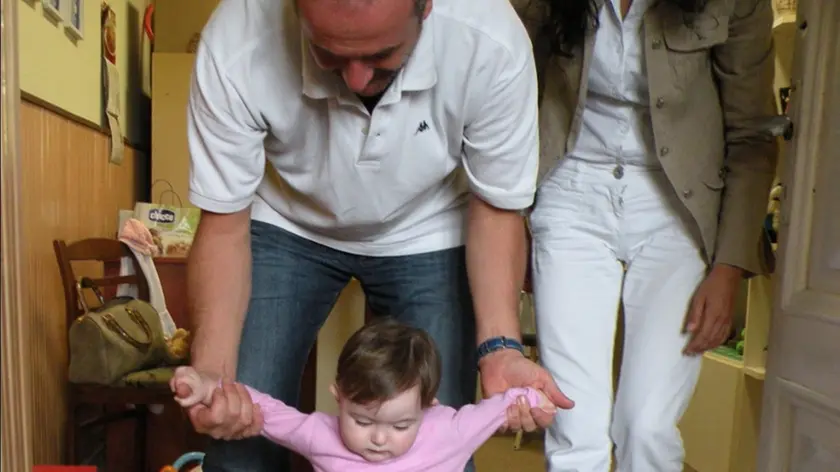 Chantal con il papà poco prima del rapimento da parte della madre