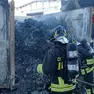 Il container in fiamme a Martignacco