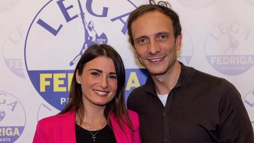 Giulia Agostinelli con il governatore Massimiliano Fedriga