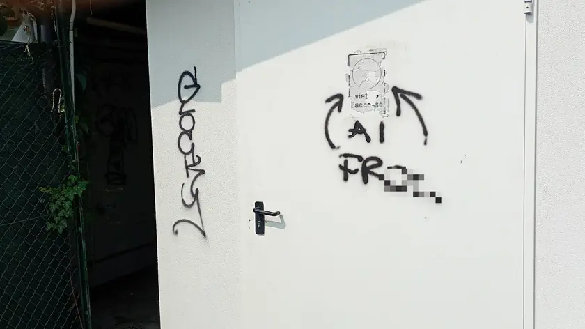 Le scritte offensive
