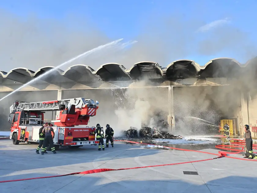 L'intervento dei vigili del fuoco a Povoletto