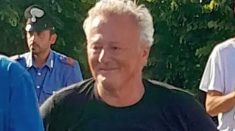 Gianni Comuzzi, ispettore di polizia classe 1958, è morto nella sua casa a Rive d’Arcano