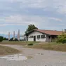 L’area, a Casali Pasch di Premariacco, in cui è avvenuta la rissa nella notte tra giovedì e ieri (Foto Petrussi)
