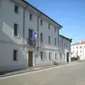 Il municipio di Casarsa, dove è custodita la banconota da 5 euro