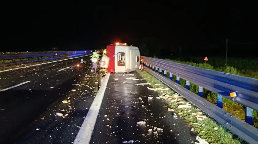 La roulotte coinvolta nell'incidente in A28