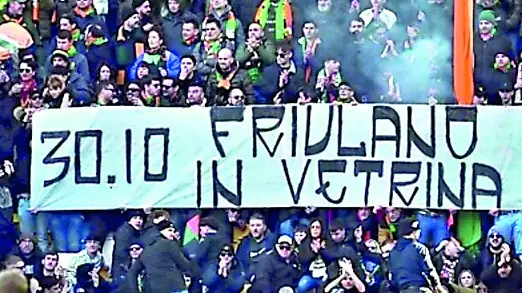 Lo striscione esposto in Curva Sud dai tifosi veneziani a febbraio