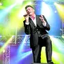 Il cantante Tony Hadley inaugura le quattro serate di Hello Summer fest a Cividale