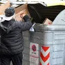 Isole ecologiche: la raccolta differenziata dei rifiuti a Trieste (foto Bruni)