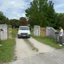 L'ingresso della villa dove è successa la tragedia