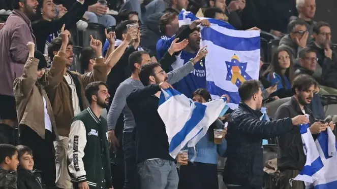 Tifosi israeliani al Friuli durante il match dello scorso anno