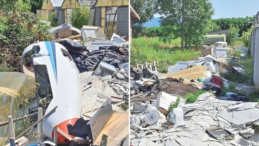 L’area in via Carbonaria, a Reana del Rojale, dove è stata scoperta la discarica abusiva: tra i rifiuti anche una piccola fusoliera di aereo foto petrussi