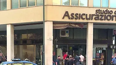 La polizia intervenuta sul luogo della rissa