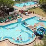 La piscina per adolescenti del residente e campeggio Punta Spin di Grado