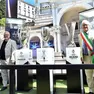 L'inaugurazione del Fan Festival in piazza Libertà, con i tre trofei Uefa. Foto Petrussi