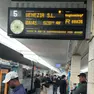 L'annuncio di ritardi alla stazione di Mestre causati dal maltempo