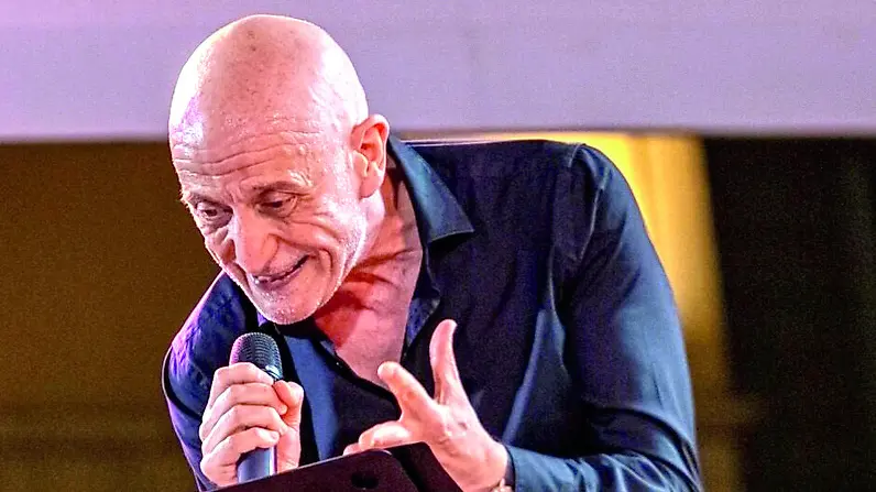 Peppe Servillo che si esibirà nella serata di gala a Talmassons
