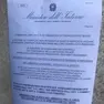 Uno dei falsi volantini affissi all’esterno dei palazzi a Cussignacco