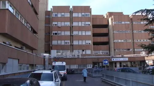 L'ospedale di Reggio Calabria dove la bambina è ricoverata nel reparto di rianimazione