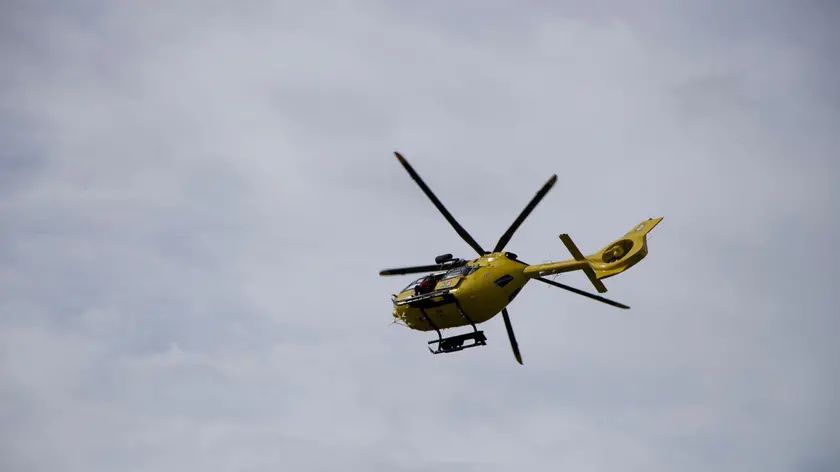 L'uomo è stato portato in ospedale con l'elisoccorso (foto d'archivio)