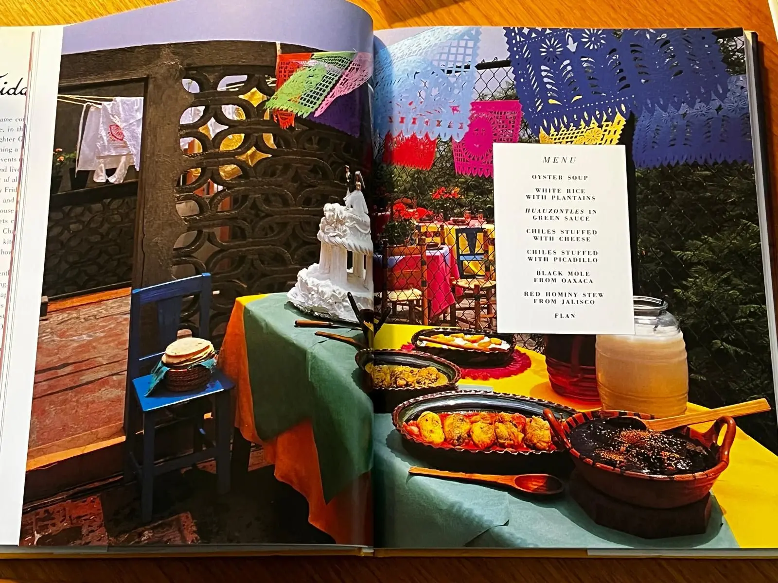Il libro di Guadalupe con il menù di nozze