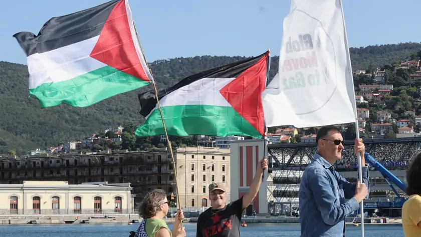 La manifestazione sabato mattina a Trieste (Lasorte)