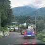 Il camion che ha bloccato la circolazione sulla strada degli Alzeri