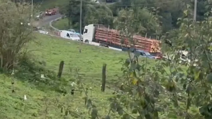 Il camion bloccato