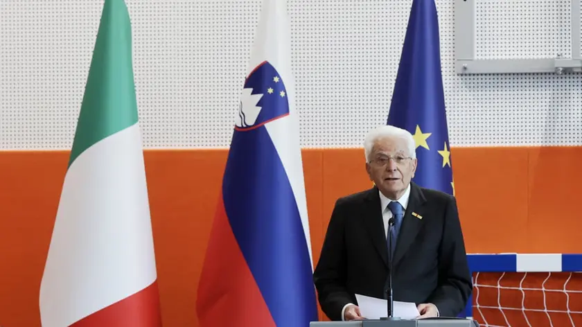 Sergio Mattarella nel suo intervento a Capodistria (Foto Lasorte)
