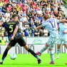 Iker Bravo calcia il pallone della rete decisiva. Foto Petrussi