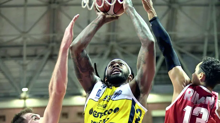 Freeman autore di una prova super a Ravenna con 33 punti