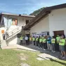 Il momento dell’intitolazione della sede a Marco Degli Uomini (a sinistra)