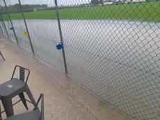 Le intense piogge hanno reso impraticabile il campo sportivo di Cervignano
